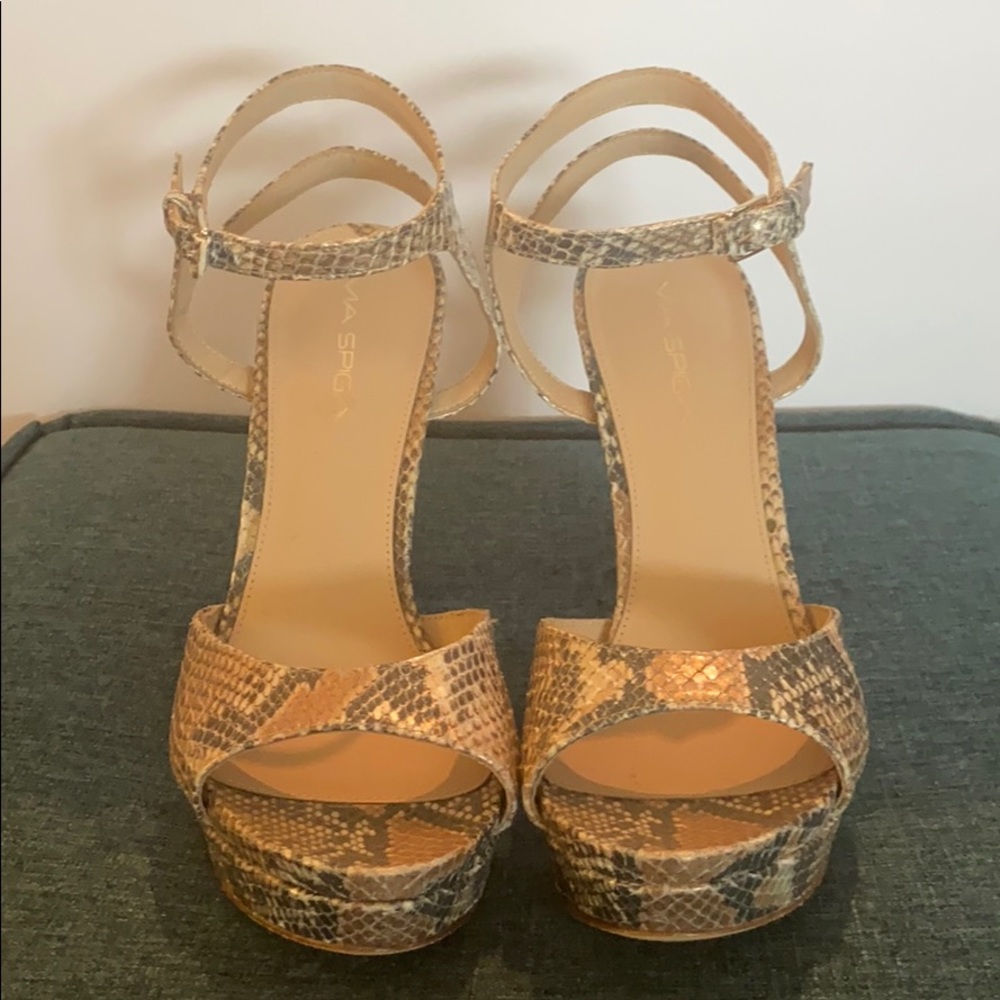 Metallic python print platform peep-toe heels